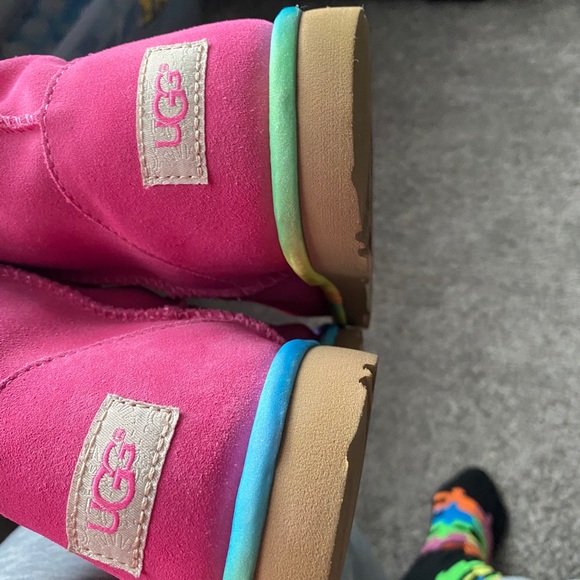 Uggs - Picture 7 of 7